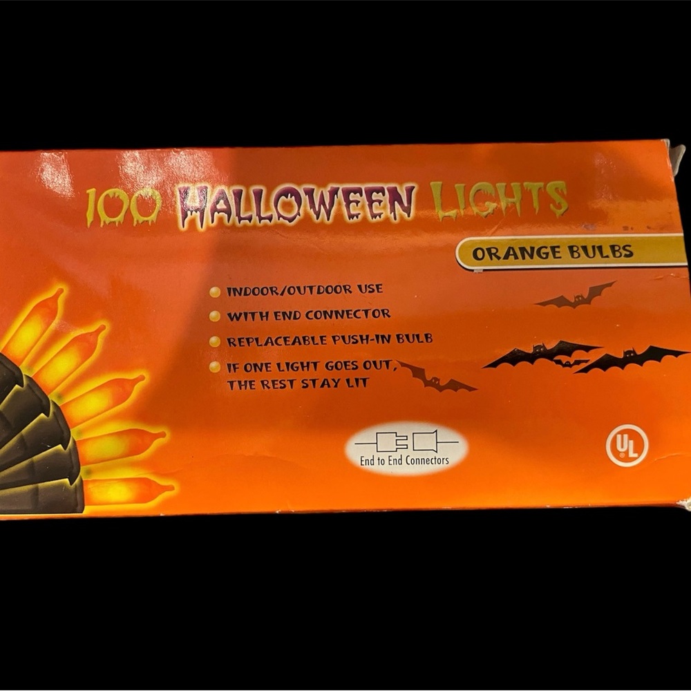 NIB 100 Halloween Lights Orange Bulbs Indoor/Outdoor UL Listed